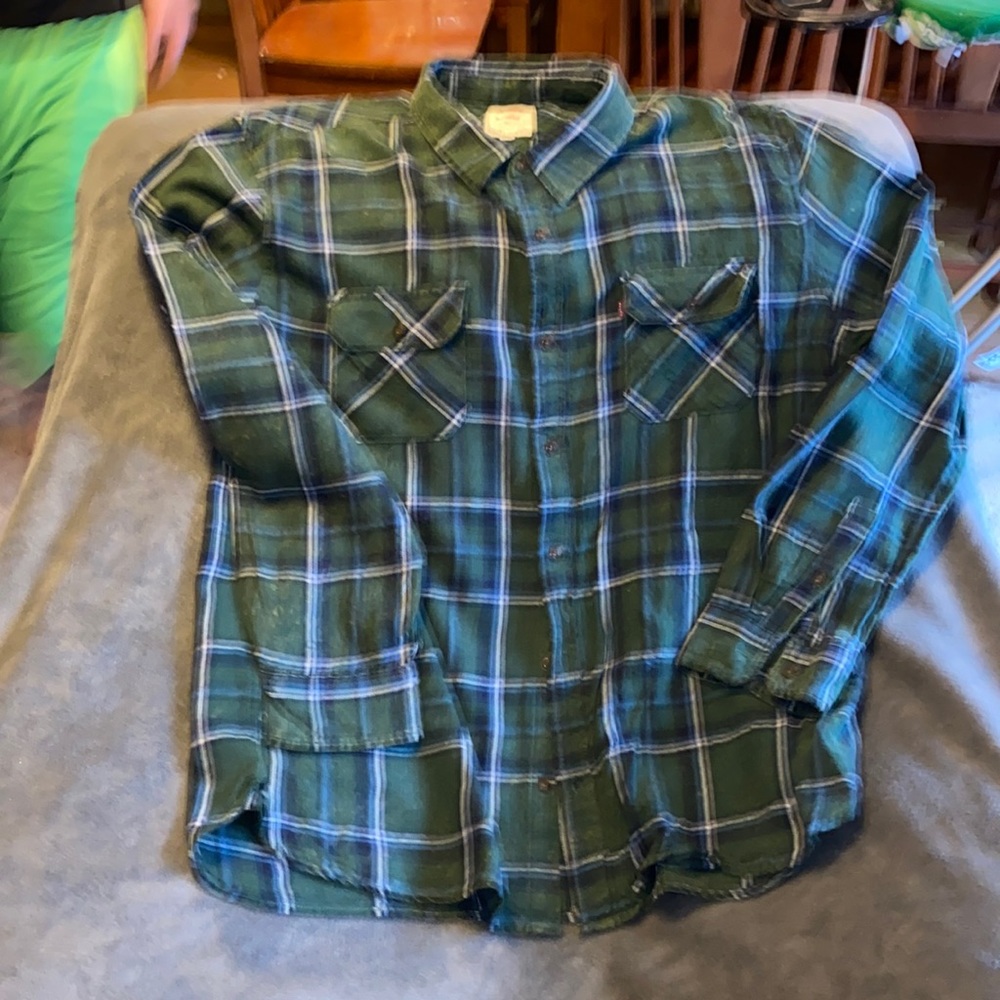 Levi’s button up shirt Vintage/Worn style. Size-XXL